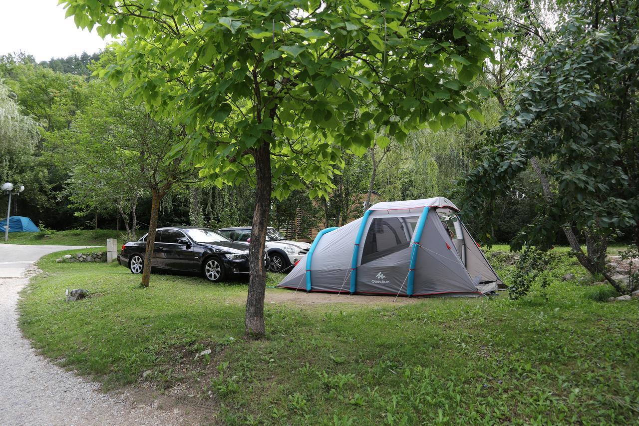 Отель Camping La Ferme De Кастеллан Экстерьер фото